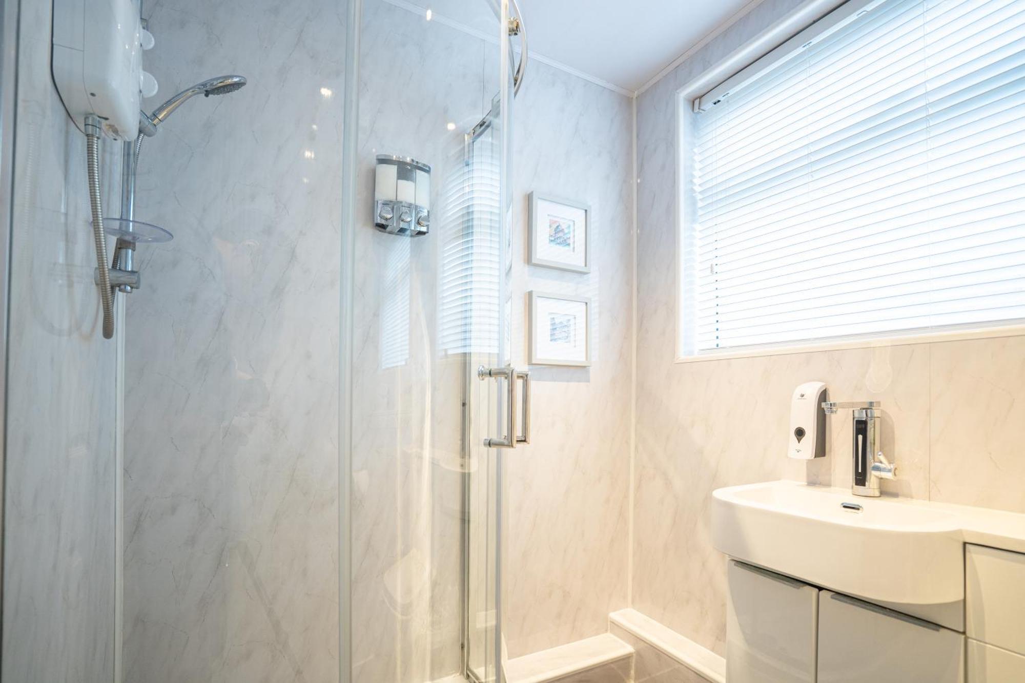 Appartement Beautiful Renovated Flat Incl Parking *